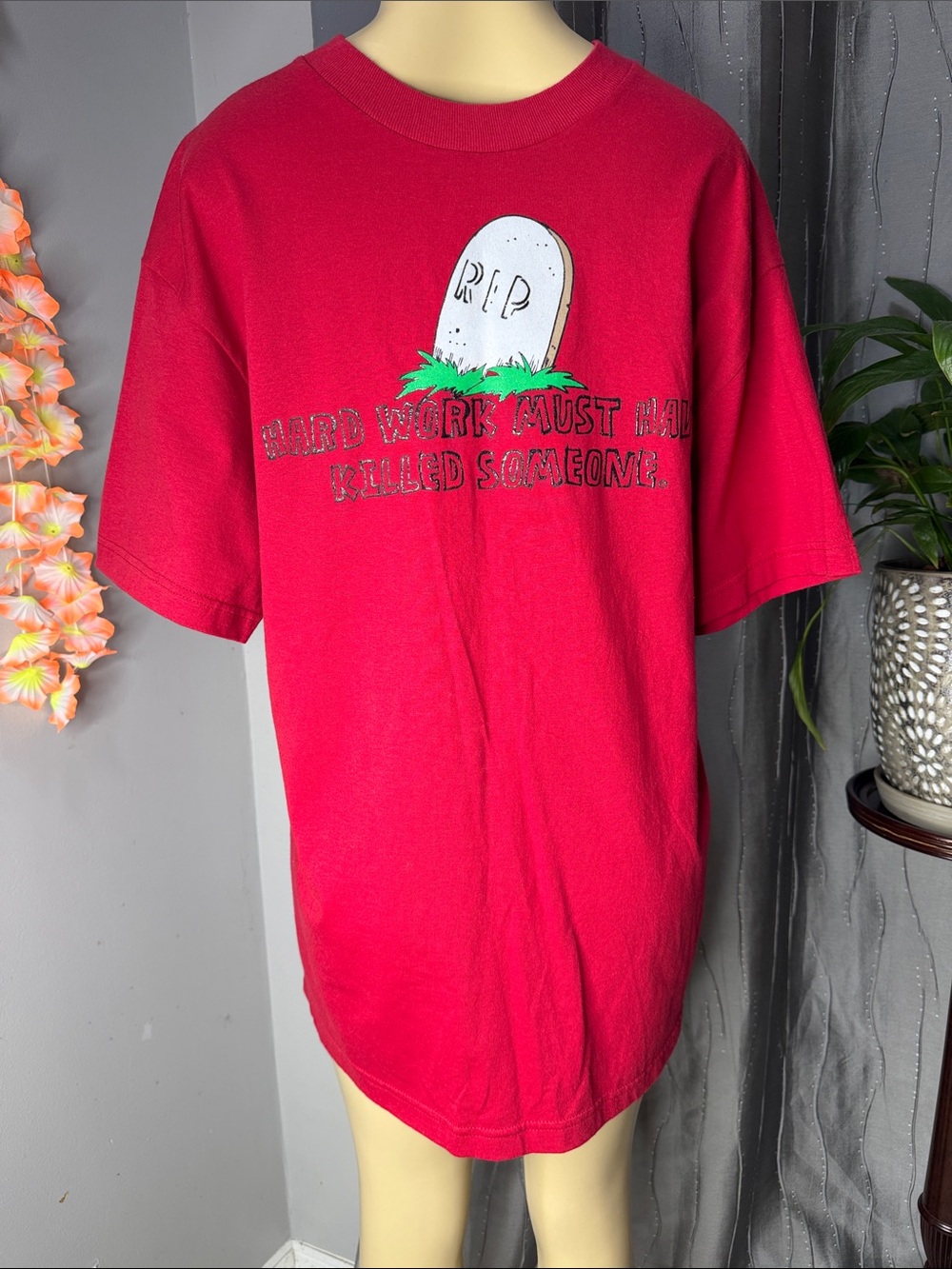 Jen Sports Wear Men’s Sz L Red Graphic Tee with Tombstone RIP Design
